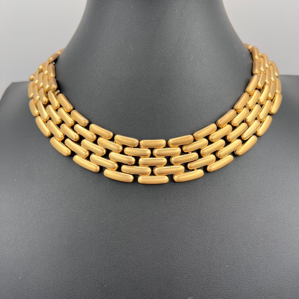 GIVENCHY Vintage Gold Plated Choker Panther Link Necklace - Picture 2 of 8